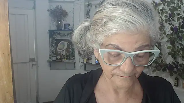 FunnyGrandma online show from 07/14/26, 10:48