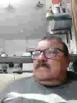 Snapshot of Misterymem63 chatting on 01/16/25, 08:11 Misterymem63 online show from 01/16/25, 08:11