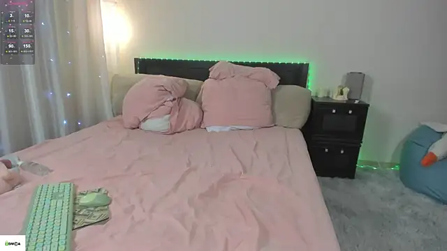 Snapshot of Dream_sexy chatting on 10/02/25, 05:14 Dream sexy online show from 10/02/25, 05:14