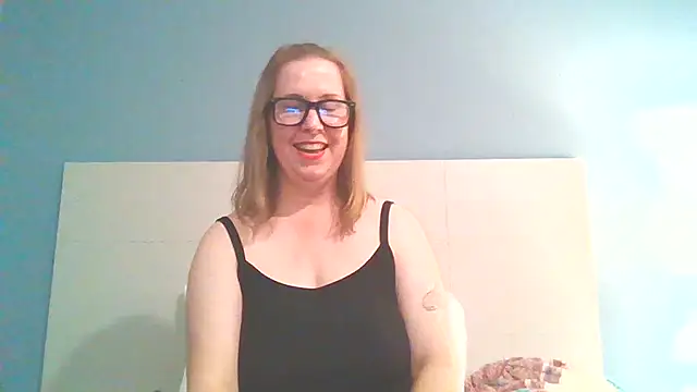 Snapshot of SweetandNaughty1 chatting on 12/05/24, 03:15 SweetandNaughty1 online show from 12/05/24, 03:15