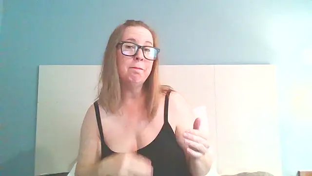 Snapshot of SweetandNaughty1 chatting on 01/09/25, 08:22 SweetandNaughty1 online show from 01/09/25, 08:22