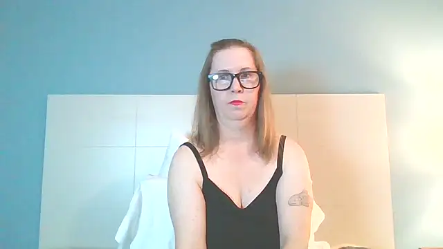 Snapshot of SweetandNaughty1 chatting on 01/10/25, 08:40 SweetandNaughty1 online show from 01/10/25, 08:40