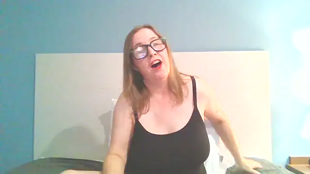 Snapshot of SweetandNaughty1 chatting on 01/31/25, 06:24 SweetandNaughty1 online show from 01/31/25, 06:24