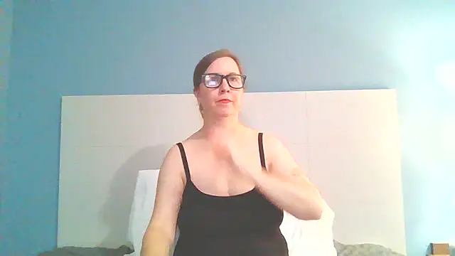 Snapshot of SweetandNaughty1 chatting on 02/18/25, 11:19 SweetandNaughty1 online show from 02/18/25, 11:19