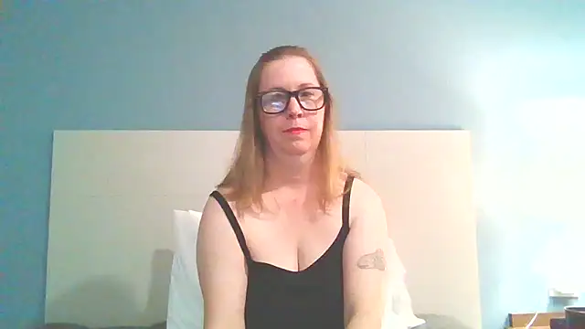 Snapshot of SweetandNaughty1 chatting on 02/24/25, 09:43 SweetandNaughty1 online show from 02/24/25, 09:43