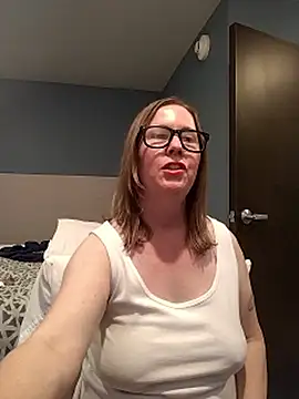 Snapshot of SweetandNaughty1 chatting on 10/21/25, 07:53 SweetandNaughty1 online show from 10/21/25, 07:53