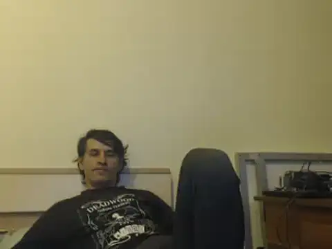 yvesstorm1 online show from 01/18/25, 06:43