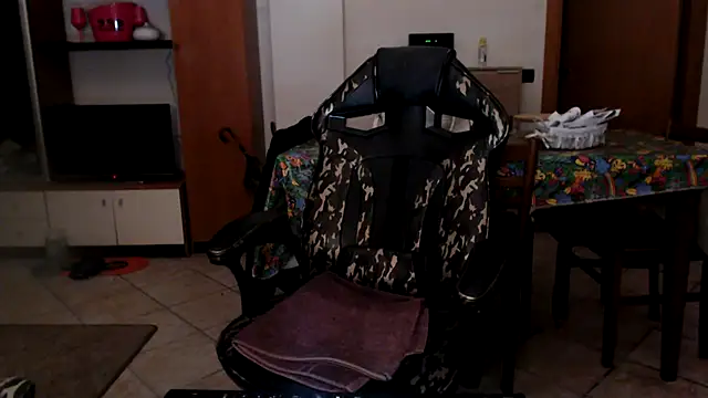 Snapshot of ADELE30 chatting on 12/06/24, 10:08 ADELE30 online show from 12/06/24, 10:08