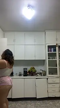 Snapshot of valentinny chatting on 10/19/25, 01:06 valentinny online show from 10/19/25, 01:06