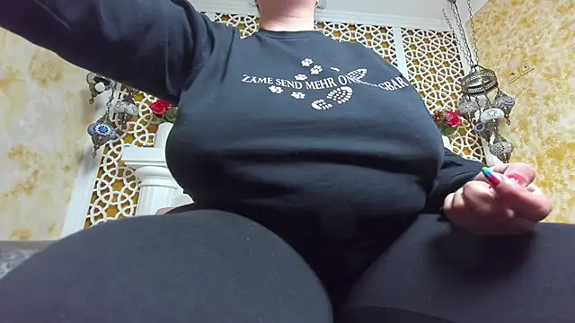 AleshaArabian online show from 10/29/25, 04:15