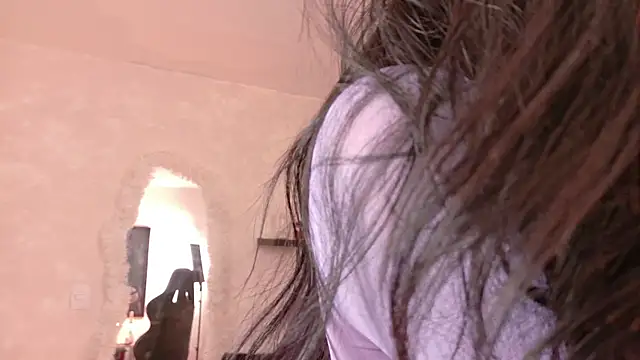 Snapshot of EmmyEvans1 chatting on 01/09/26, 07:48 EmmyEvans1 online show from 01/09/26, 07:48