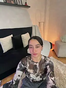 Snapshot of EmmyEvans1 chatting on 04/02/26, 08:06 EmmyEvans1 online show from 04/02/26, 08:06