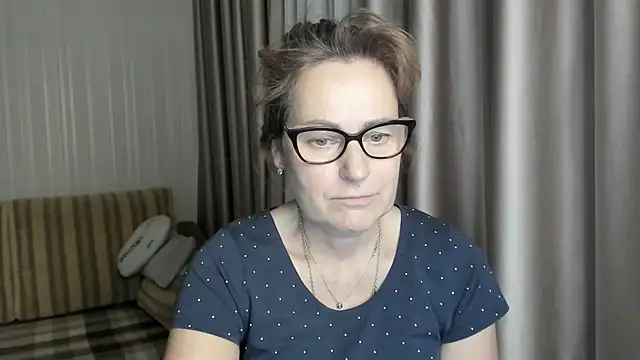 lauraoven online show from 01/17/25, 07:38