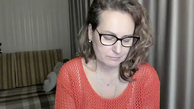 lauraoven online show from 01/22/25, 05:28