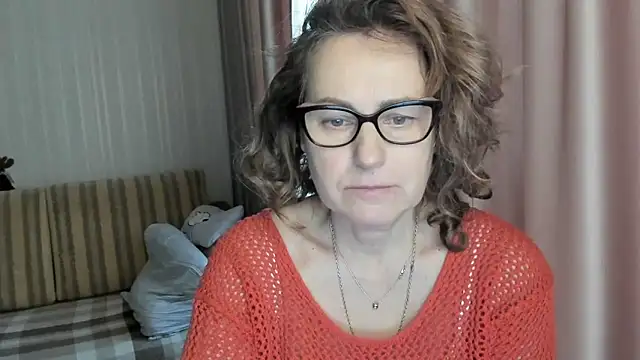 lauraoven online show from 02/04/25, 10:54