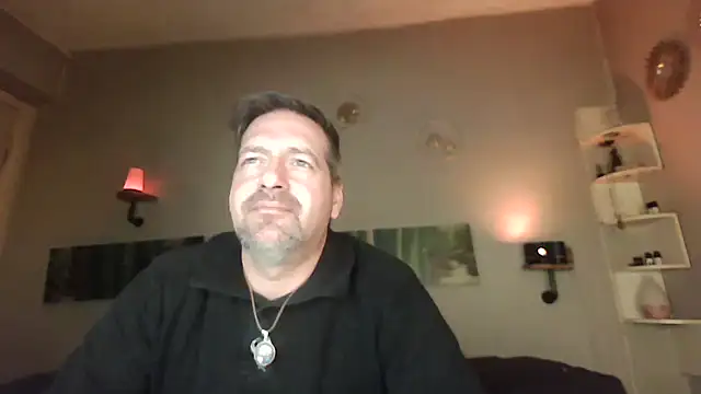 Snapshot of matrikes1 chatting on 12/12/24, 09:37 matrikes1 online show from 12/12/24, 09:37