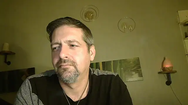 Snapshot of matrikes1 chatting on 01/01/25, 07:21 matrikes1 online show from 01/01/25, 07:21