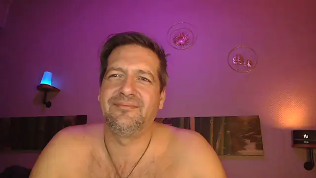 Snapshot of matrikes1 chatting on 02/05/25, 08:46 matrikes1 online show from 02/05/25, 08:46