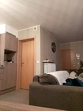 Snapshot of Antonio11111x chatting on 03/18/26, 05:27 Antonio11111x online show from 03/18/26, 05:27