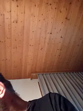 Snapshot of Kw8585kw chatting on 04/01/26, 01:39 Kw8585kw online show from 04/01/26, 01:39