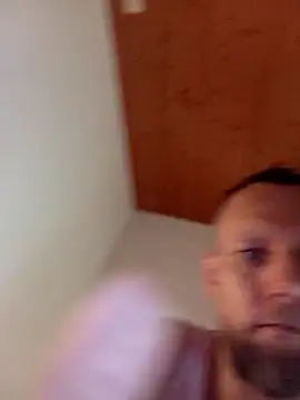 Snapshot of Kw8585kw chatting on 04/12/26, 07:13 Kw8585kw online show from 04/12/26, 07:13