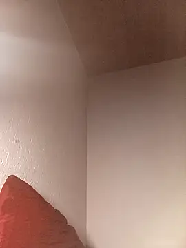 Snapshot of Kw8585kw chatting on 04/12/26, 07:19 Kw8585kw online show from 04/12/26, 07:19