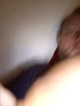 Snapshot of Kw8585kw chatting on 04/13/26, 11:54 Kw8585kw online show from 04/13/26, 11:54