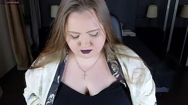 EMMA  CONNOR online show from 12/03/24, 01:41