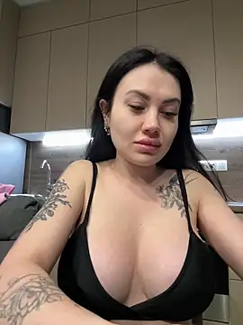 Wet  Bunny online show from 10/30/25, 07:25