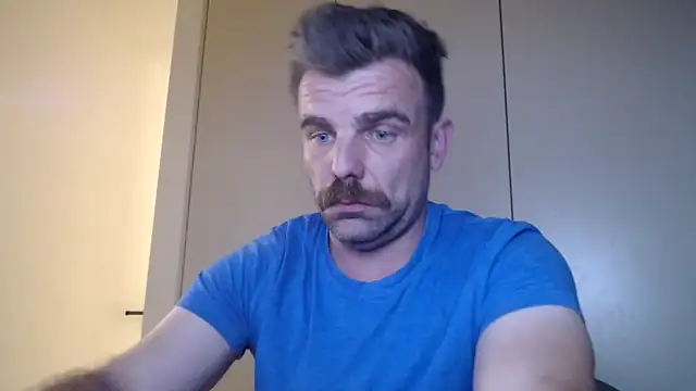 Snapshot of mrbigballs chatting on 06/16/26, 10:34 mrbigballs online show from 06/16/26, 10:34