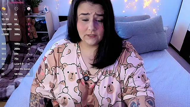 Snapshot of naughtykiss chatting on 03/13/26, 12:23 naughtykiss online show from 03/13/26, 12:23