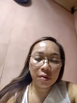 Snapshot of asianwet4u chatting on 03/04/26, 04:18 asianwet4u online show from 03/04/26, 04:18