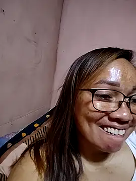 Snapshot of asianwet4u chatting on 03/18/26, 04:43 asianwet4u online show from 03/18/26, 04:43