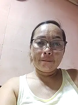 Snapshot of asianwet4u chatting on 04/15/26, 06:42 asianwet4u online show from 04/15/26, 06:42