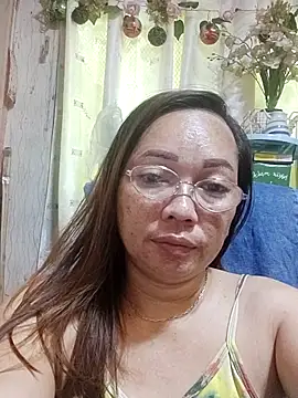 Snapshot of asianwet4u chatting on 07/19/26, 04:16 asianwet4u online show from 07/19/26, 04:16