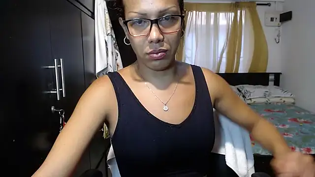 Snapshot of sensual_nataliee chatting on 02/19/25, 09:58 sensual nataliee online show from 02/19/25, 09:58