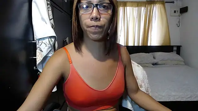 Snapshot of sensual_nataliee chatting on 02/25/25, 07:25 sensual nataliee online show from 02/25/25, 07:25