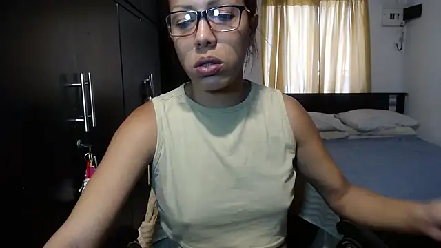 Snapshot of sensual_nataliee chatting on 03/03/25, 02:37 sensual nataliee online show from 03/03/25, 02:37