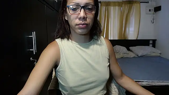 Snapshot of sensual_nataliee chatting on 03/03/25, 09:05 sensual nataliee online show from 03/03/25, 09:05