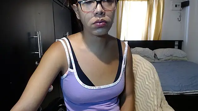 Snapshot of sensual_nataliee chatting on 03/04/25, 02:32 sensual nataliee online show from 03/04/25, 02:32