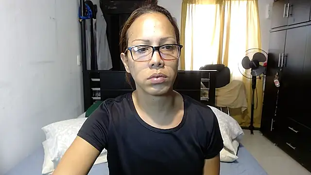 Snapshot of sensual_nataliee chatting on 03/05/25, 02:12 sensual nataliee online show from 03/05/25, 02:12