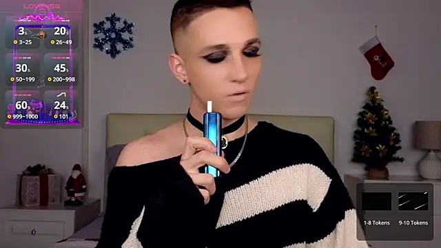 Snapshot of HelenSpellman chatting on 12/26/24, 08:39 HelenSpellman online show from 12/26/24, 08:39