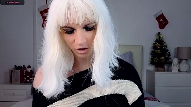 Snapshot of HelenSpellman chatting on 01/12/25, 05:24 HelenSpellman online show from 01/12/25, 05:24