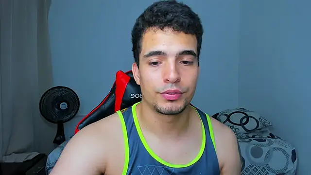 Snapshot of tanner_hard_ chatting on 02/01/25, 11:06 tanner hard online show from 02/01/25, 11:06