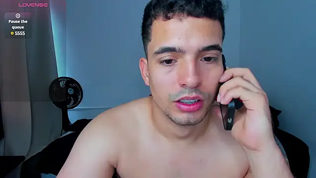 Snapshot of tanner_hard_ chatting on 03/03/25, 02:48 tanner hard online show from 03/03/25, 02:48