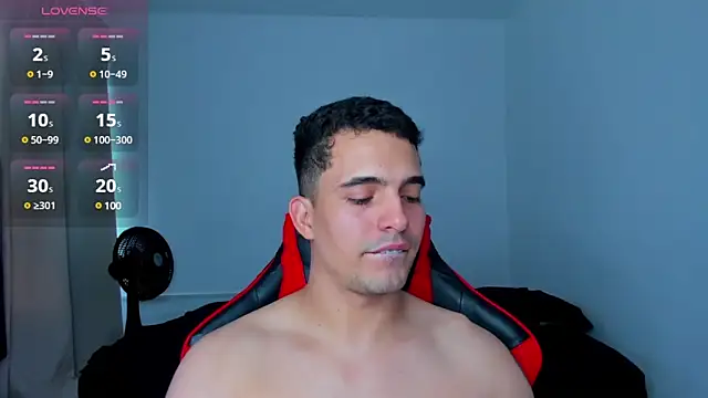 Snapshot of tanner_hard_ chatting on 03/05/25, 08:53 tanner hard online show from 03/05/25, 08:53