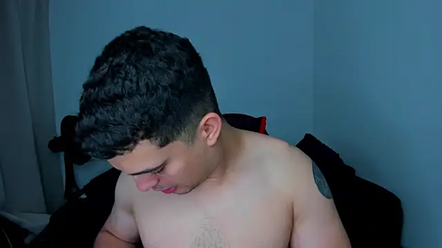 Snapshot of tanner_hard_ chatting on 03/07/25, 01:31 tanner hard online show from 03/07/25, 01:31