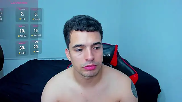 Snapshot of tanner_hard_ chatting on 03/22/25, 01:43 tanner hard online show from 03/22/25, 01:43