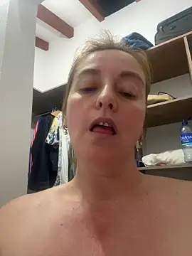 moniquerainx online show from 01/04/25, 02:46