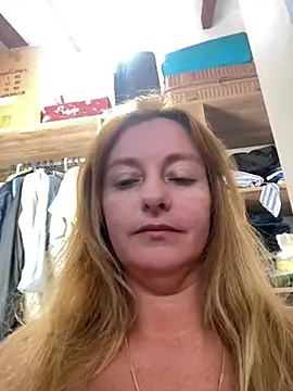 Snapshot of moniquerainx chatting on 06/27/26, 03:28 moniquerainx online show from 06/27/26, 03:28